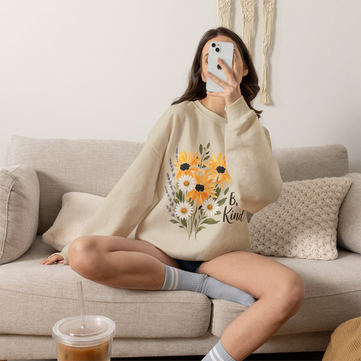 Bee Kind Floral Sweatshirt – Sunflower Bouquet Crewneck