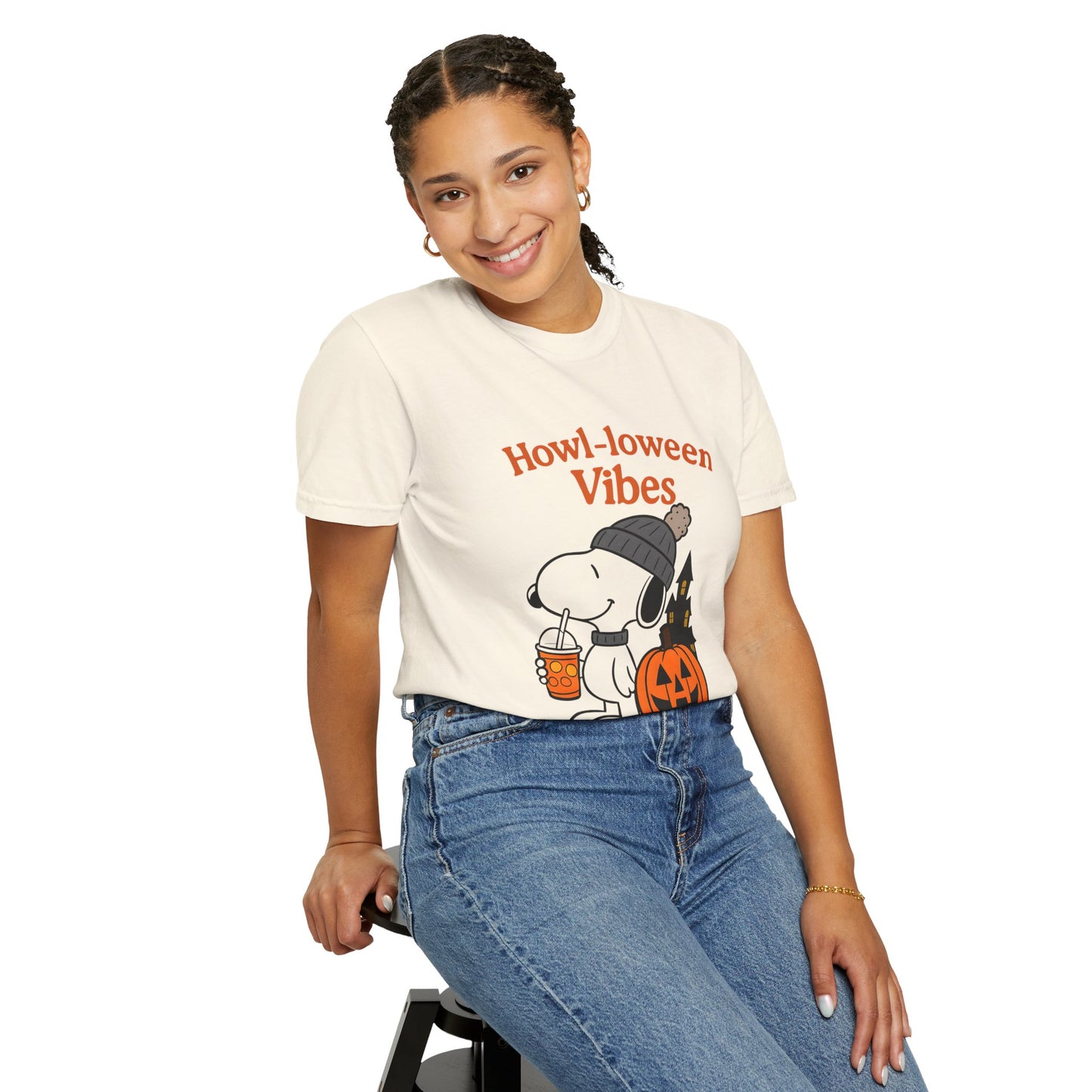 Howl-looween Snoopy Vibes T-shirt, Unisex Halloween Shirt, Cozy Fall Tee, Gift for Dog Lovers, Ghostly Pumpkin Apparel