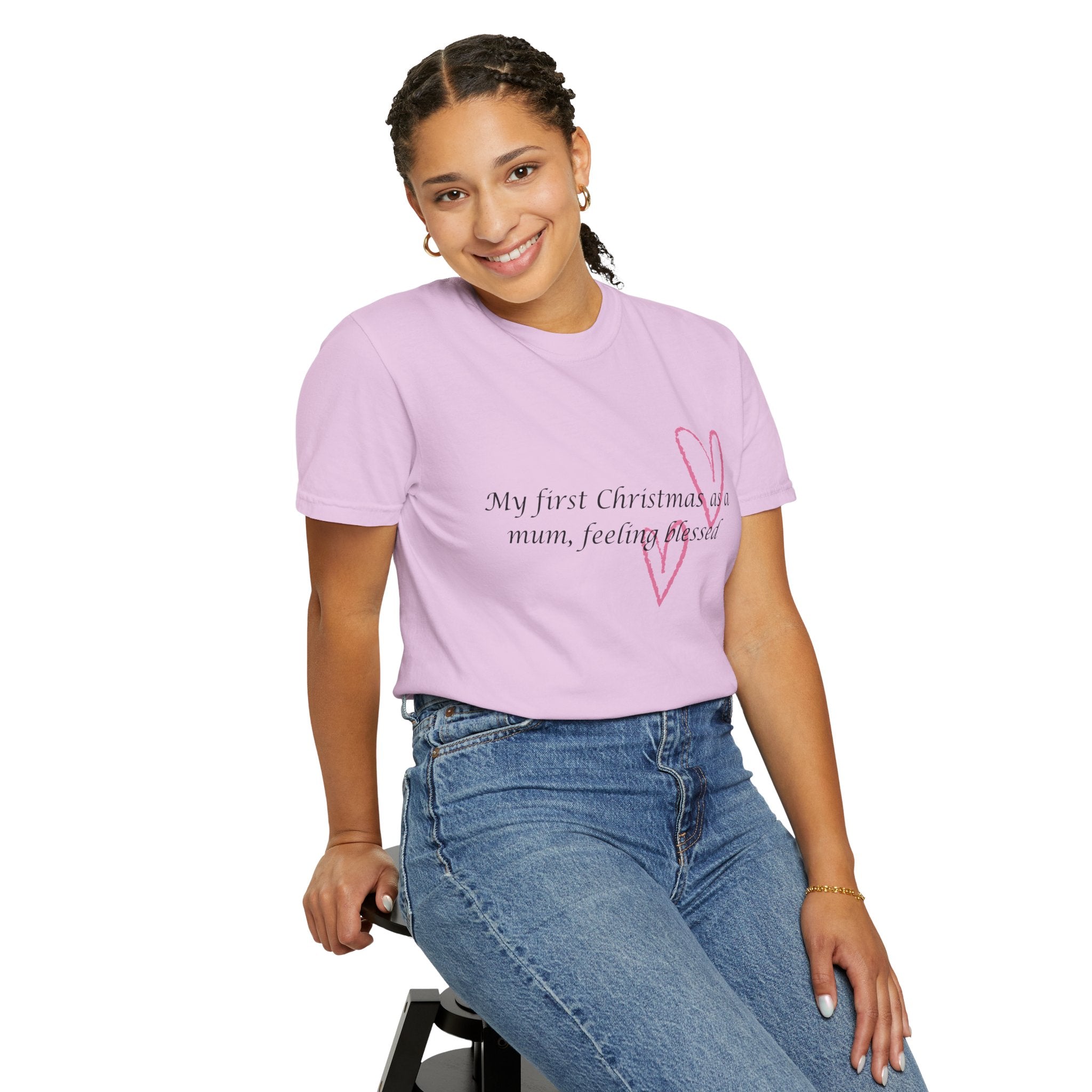 Light orchid Christmas mum T-shirt worn by a woman, showing heart outline and message