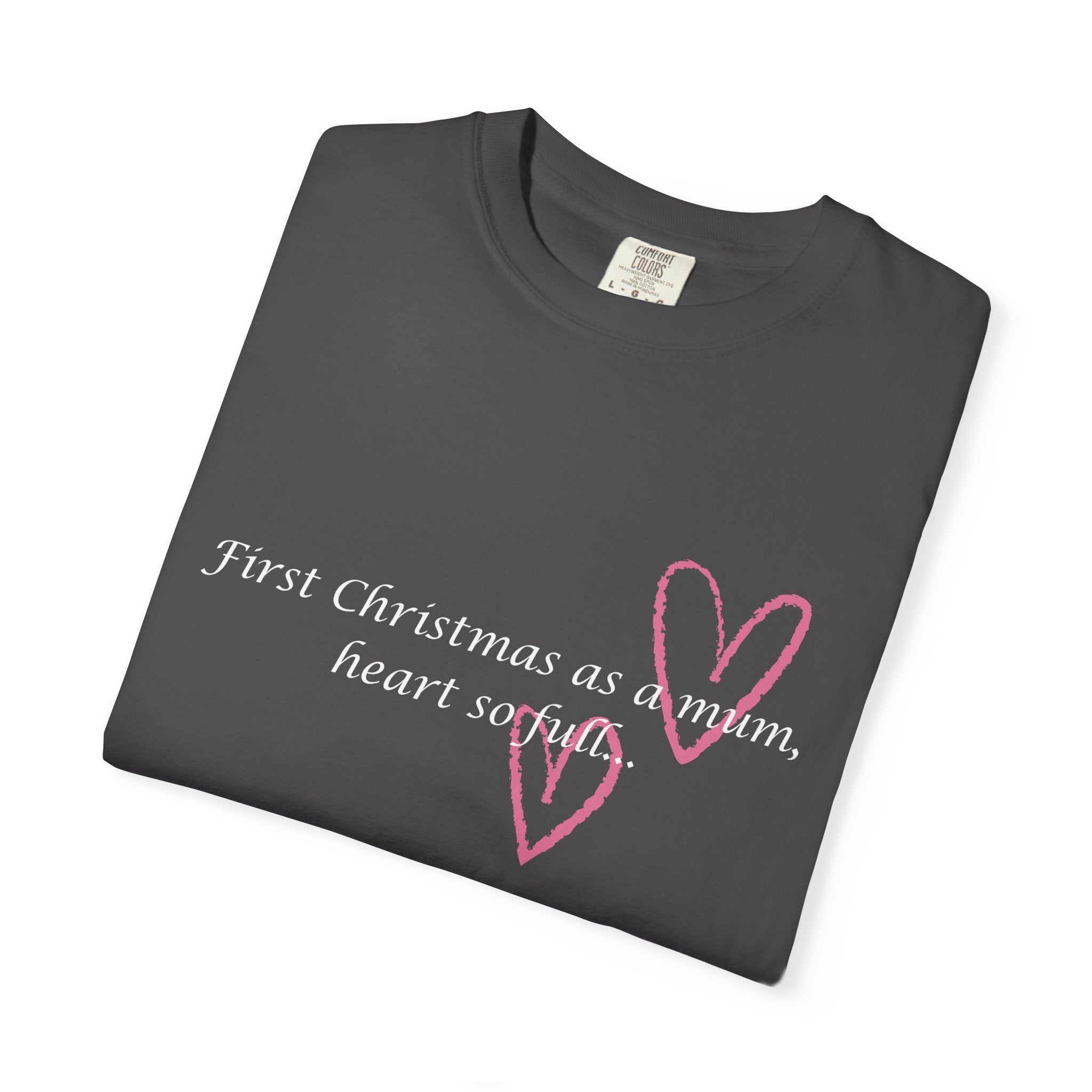Women’s dark gray graphic T-shirt with script “First Christmas as a mum” and pink heart