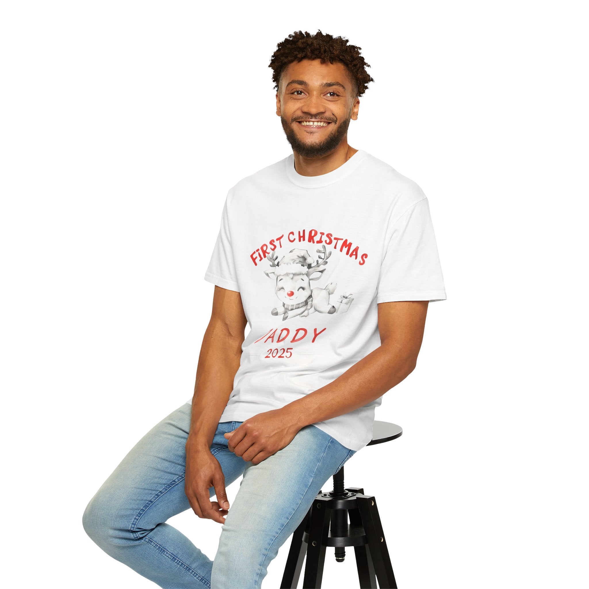 Men's white Christmas graphic T-shirt with reindeer and "Daddy 2025" print