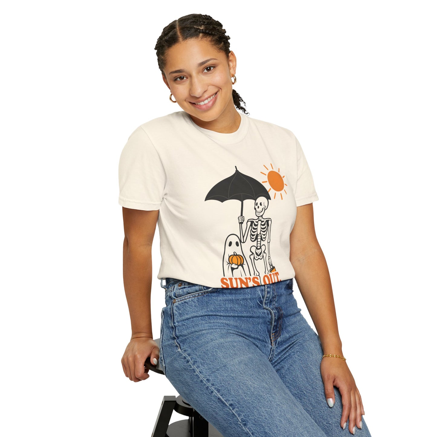 Fun Skeleton Graphic Tee for Halloween, Sun's Out Bones Out Shirt, Unisex T-Shirt, Perfect for Fall Celebrations, Spooky Season [...]