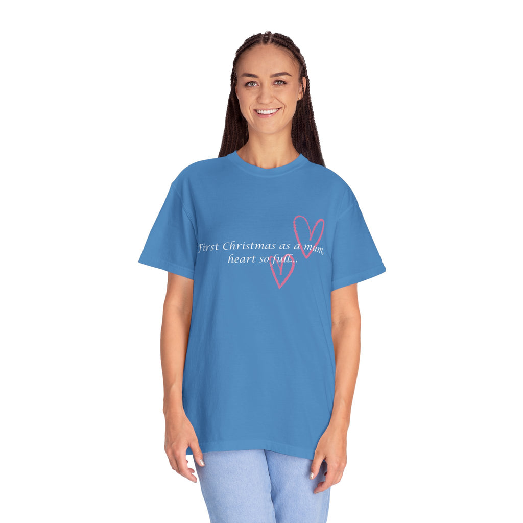 Bright blue mum Christmas heart T-shirt with pink heart outline and white script lettering